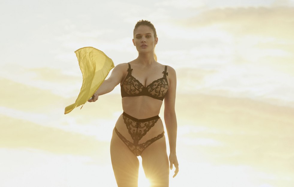 Alisha Newman Bikini