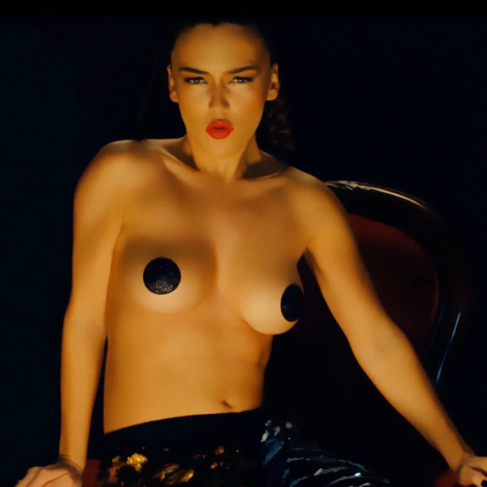 Singer Olga Seriabkin Naked