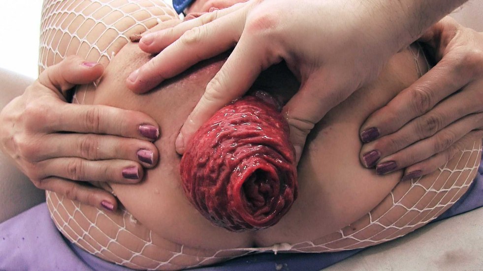 Huge anal rose