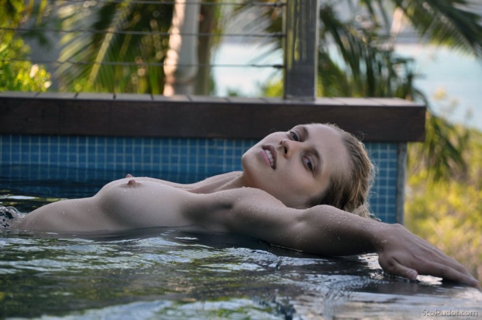 Teresa Palmer 2021