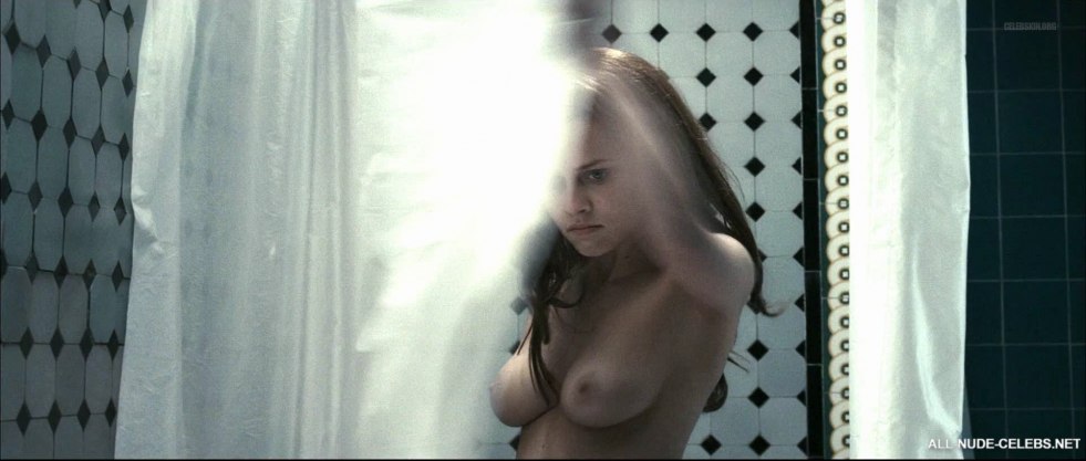 Teresa Palmer (Teresa Palmer) Naked in the film "Berlin Syndrome" (2017)