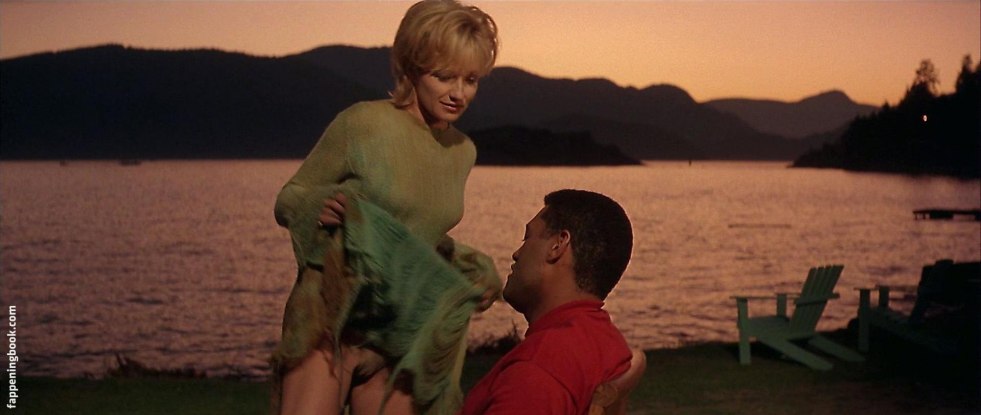 Sleeping film 2014 nude scene