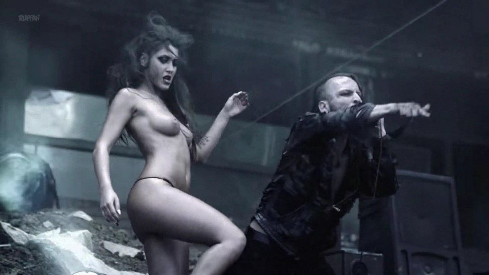 Trieste Kelly Dunn naked