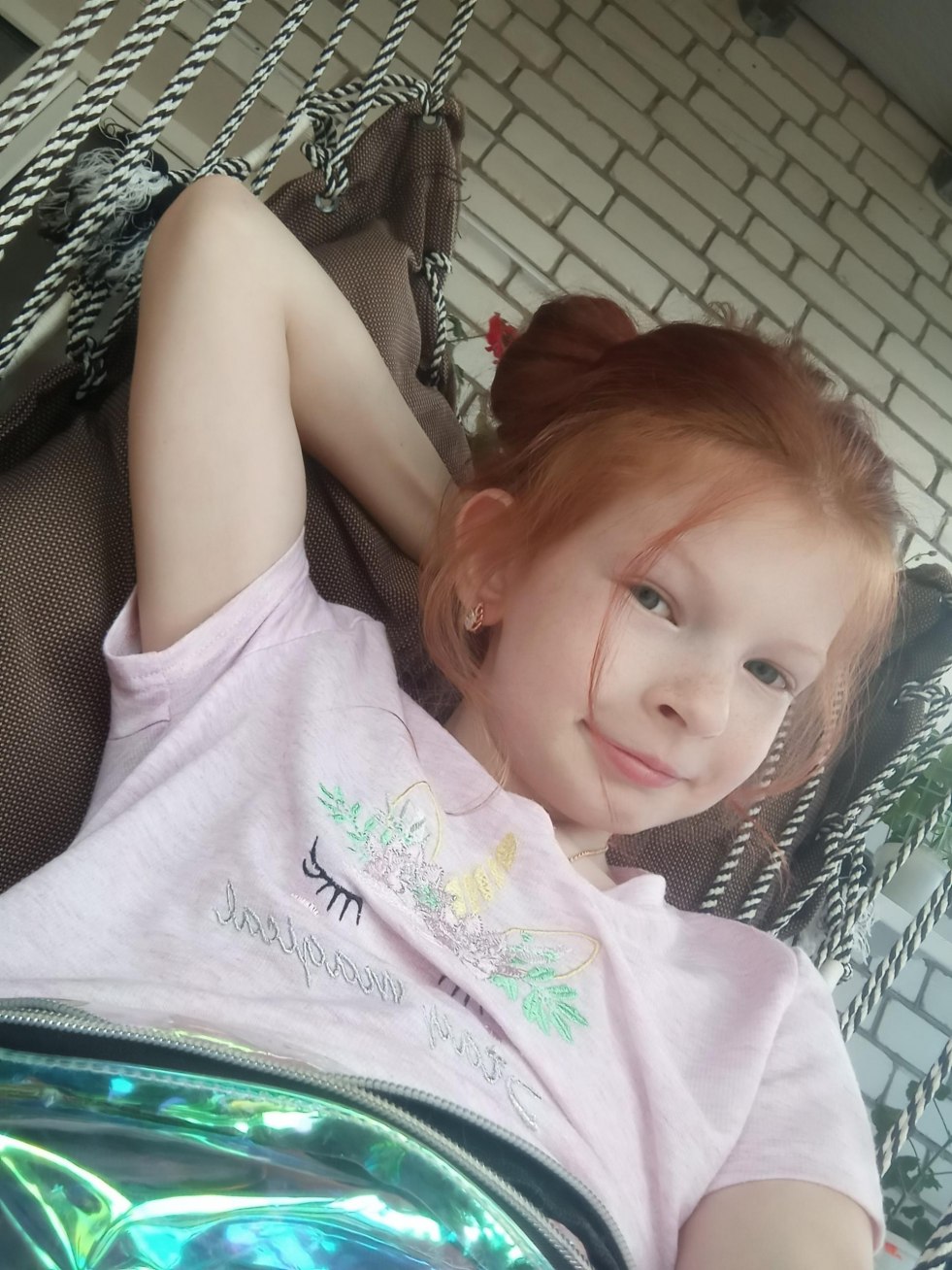 Lobo against a miracle woman