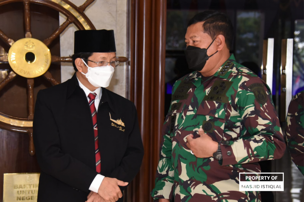 Ivan Tsarevich gathered on the fight with the snake Gornykh