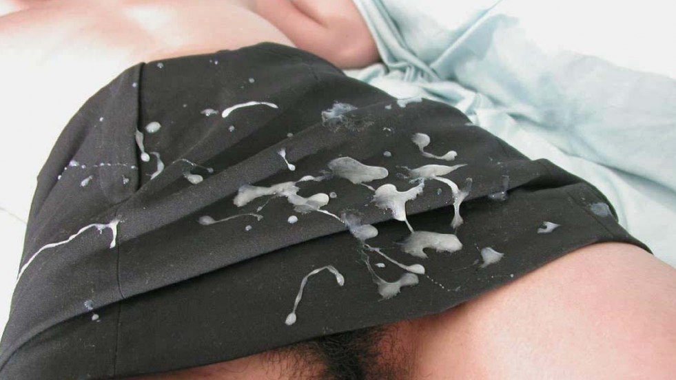 Confined female skirts