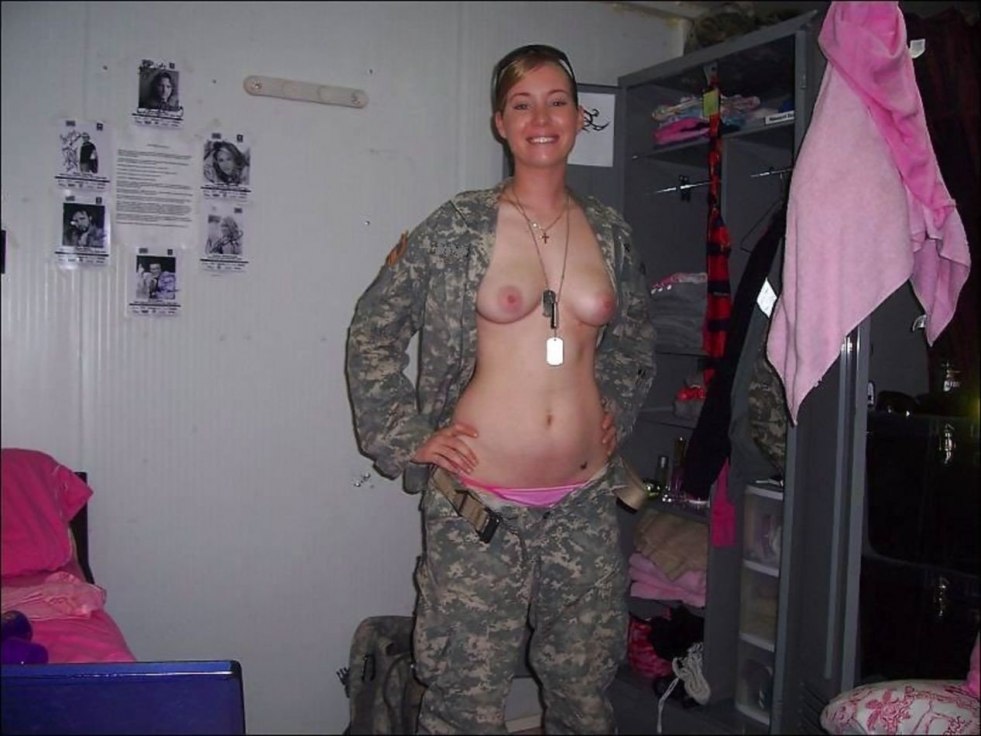 Naked women in the American army