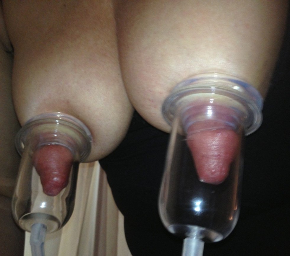 Vacuum pump on tits