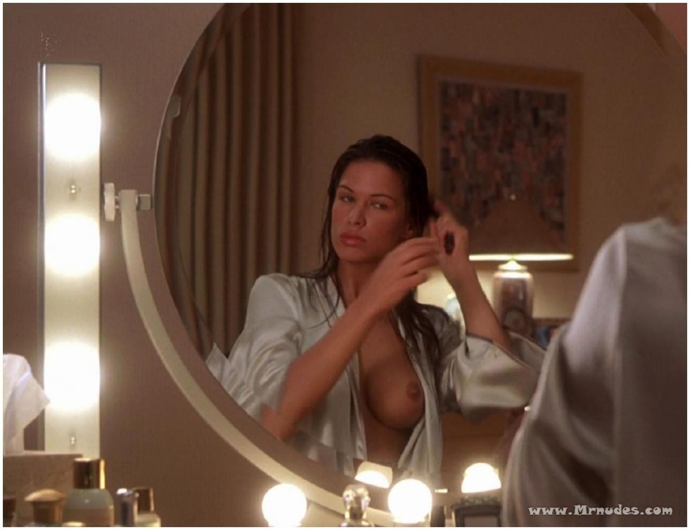 Ron Mitra Selfof without panties Twitter