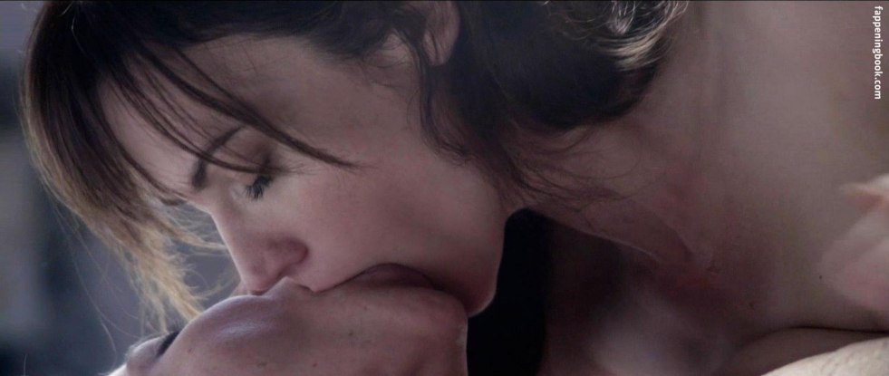 Maggie Gillenhol Nude