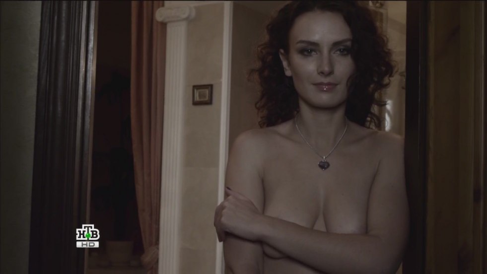 Natalia Vysocansky Cop War