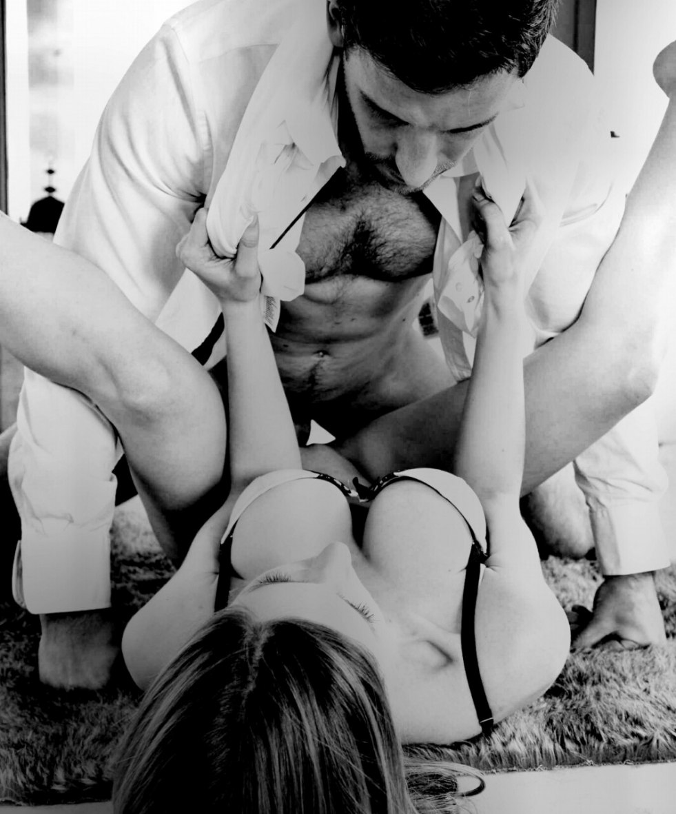 Beautiful cunnilingus in stockings