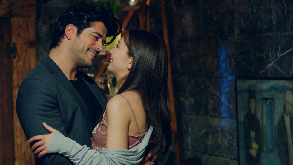 Kara Sevda Emir Hangioglu