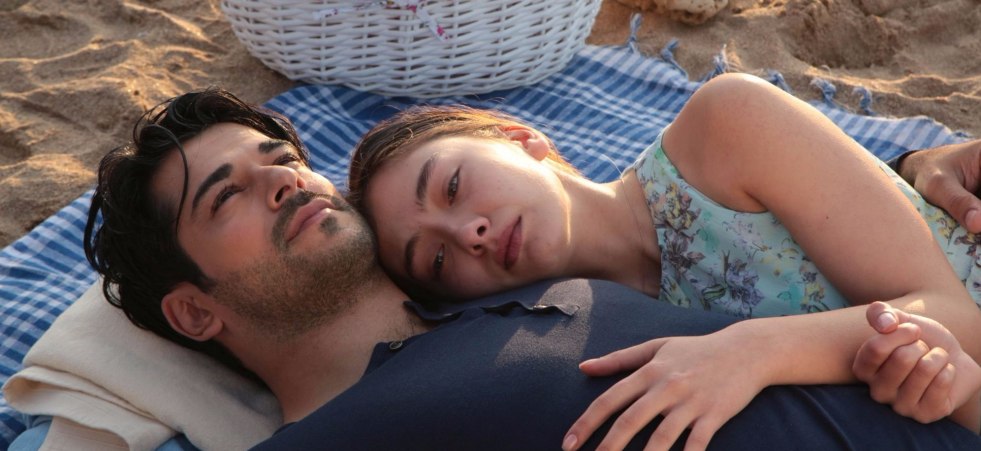 Burak sweep black love nihan