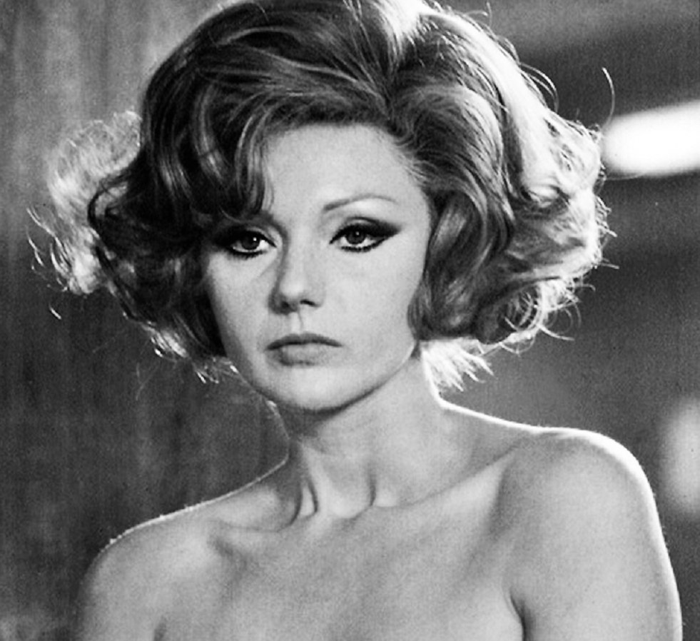 Hairy retro in public