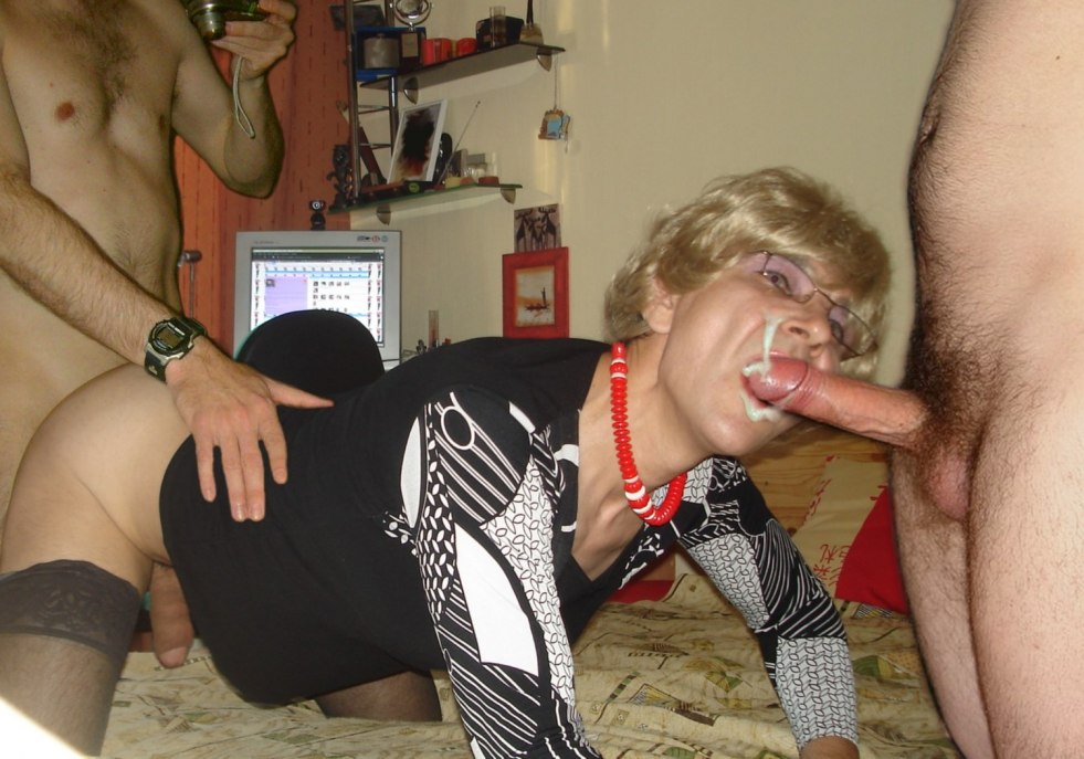 Guys in women's clothes fucking