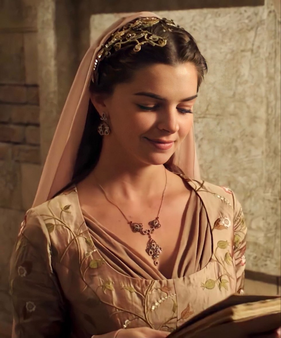 Pelin Karakhan Mikhrimama