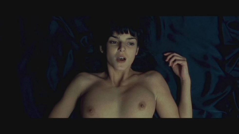 Clara Lago Erotic scene