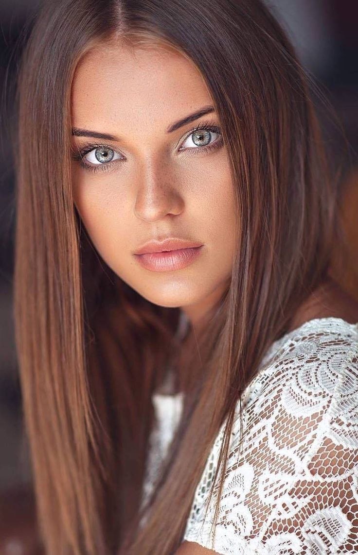 Lisa Broxin in a swimsuit