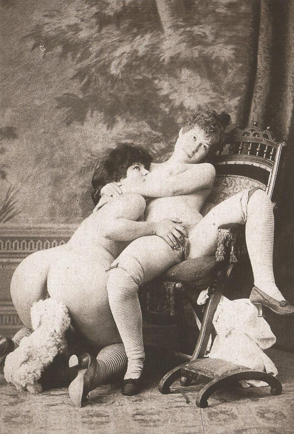 Pornographic retro