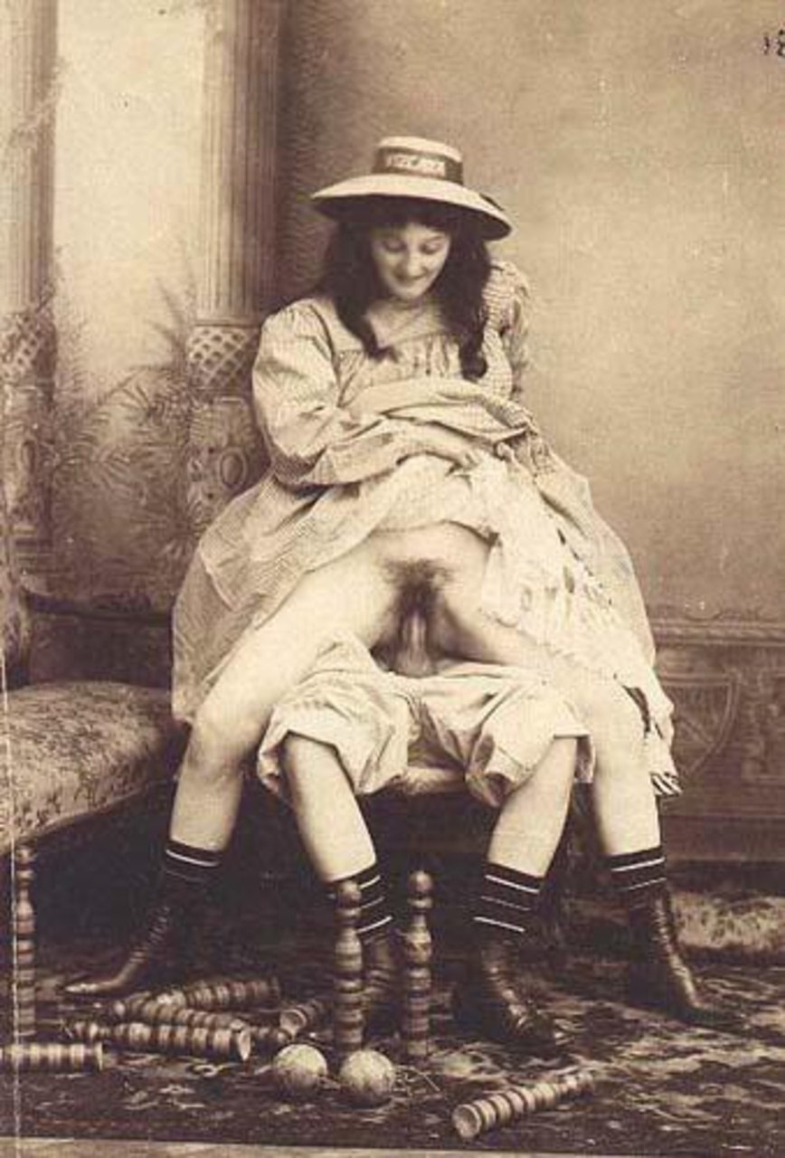 The world's first pornographic photo