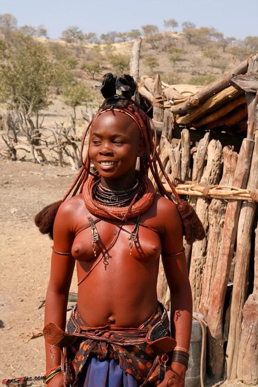 African Topless Girls
