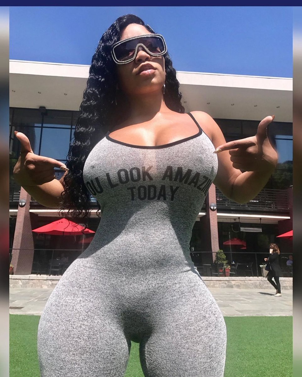 Girls with huge pussies