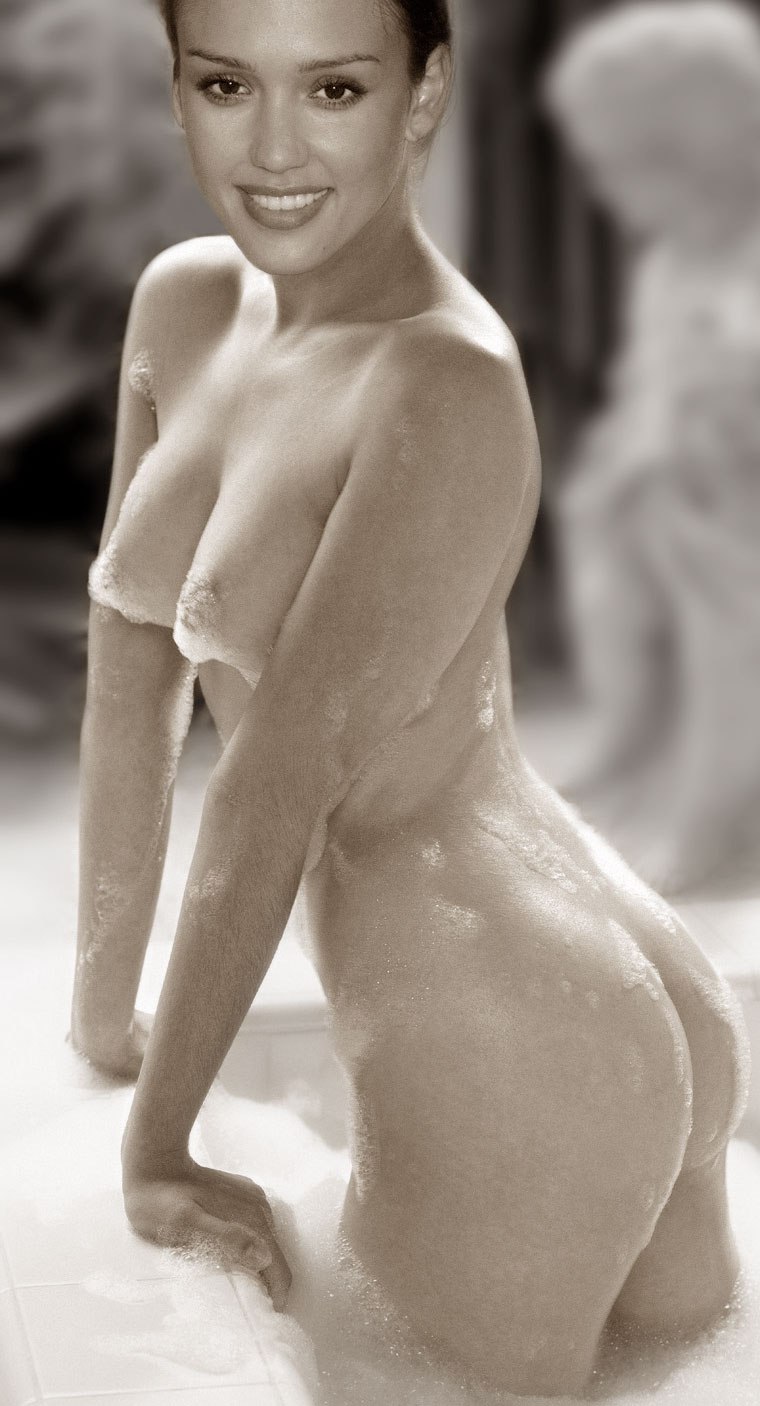 Jessica Alba Nude