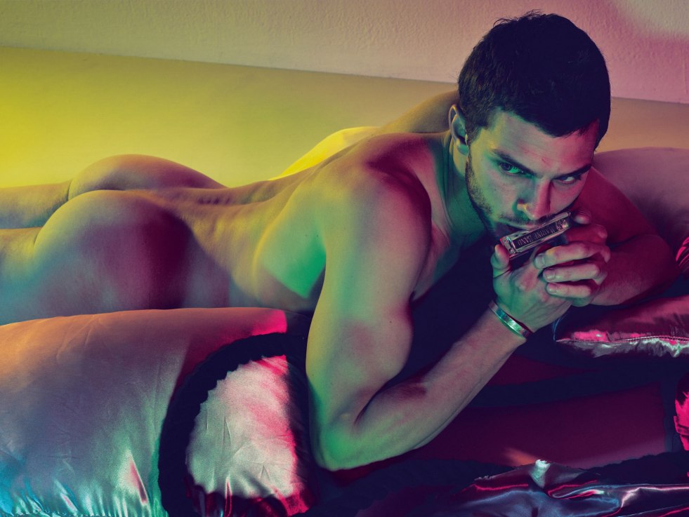 Jamie Dornan completely naked