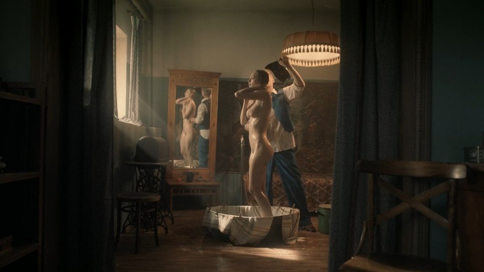 Agnia Ditkovskite Naked