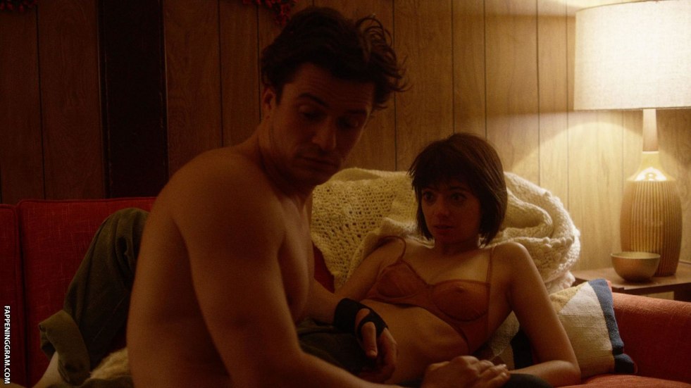 Malin Akerman and Kate Micucci lesbian film