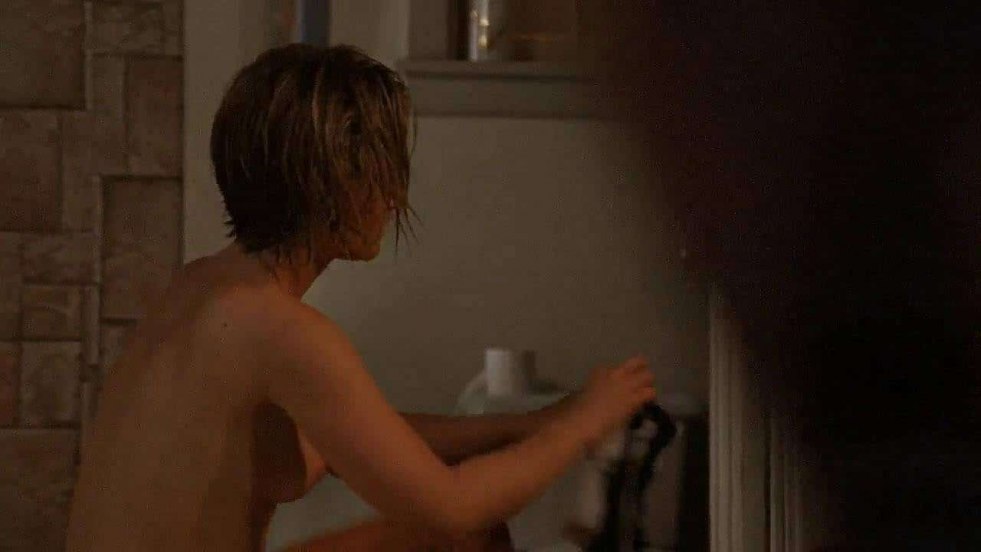 Ellison Christine Making Naked