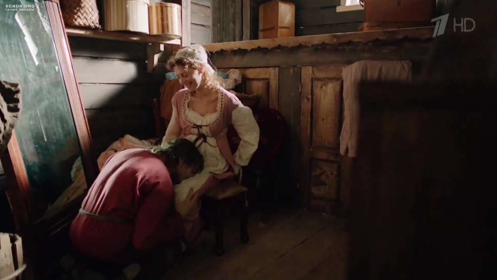 Christina Kuzmin bed scenes