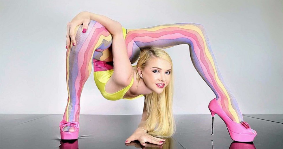 Julia Gynther's most flexible woman in the world