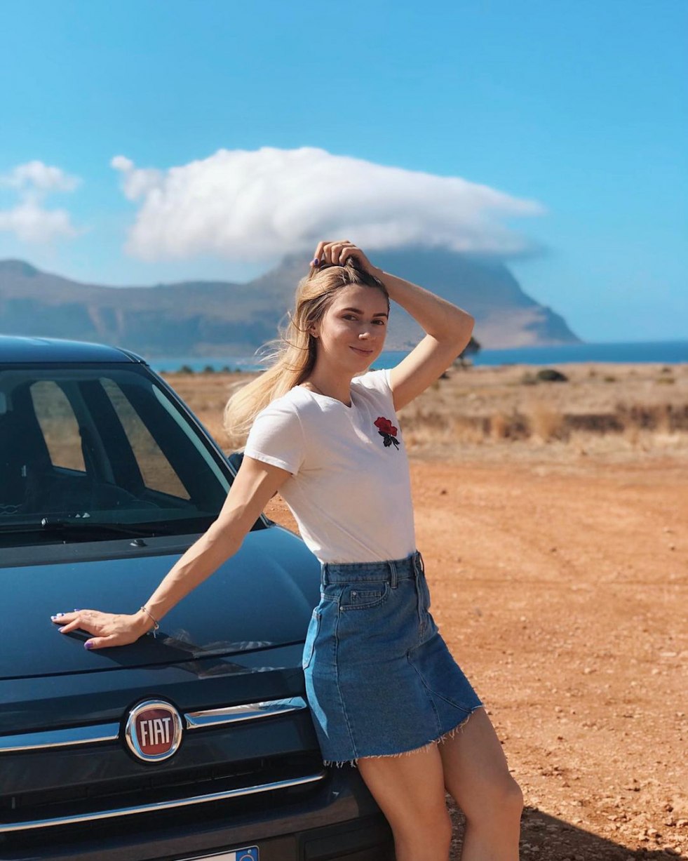 Attaliest Yana Maximova