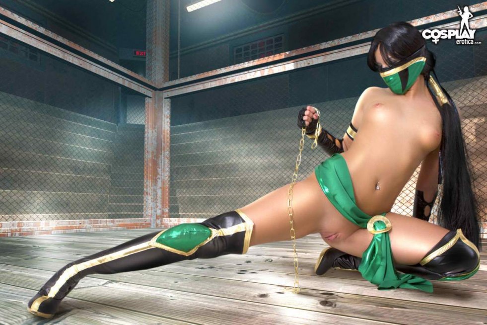 Naked Jade from Mortal Kombat