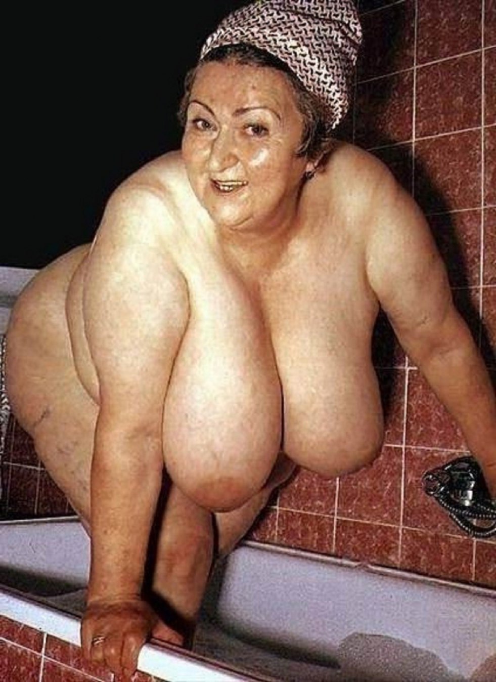 Older women with big tits