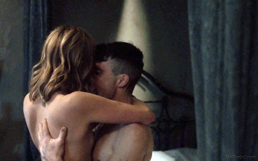 Annabelle Wallis Naked