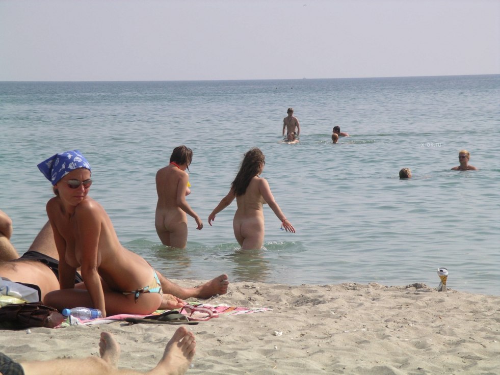 Debauchery on the beach amateur