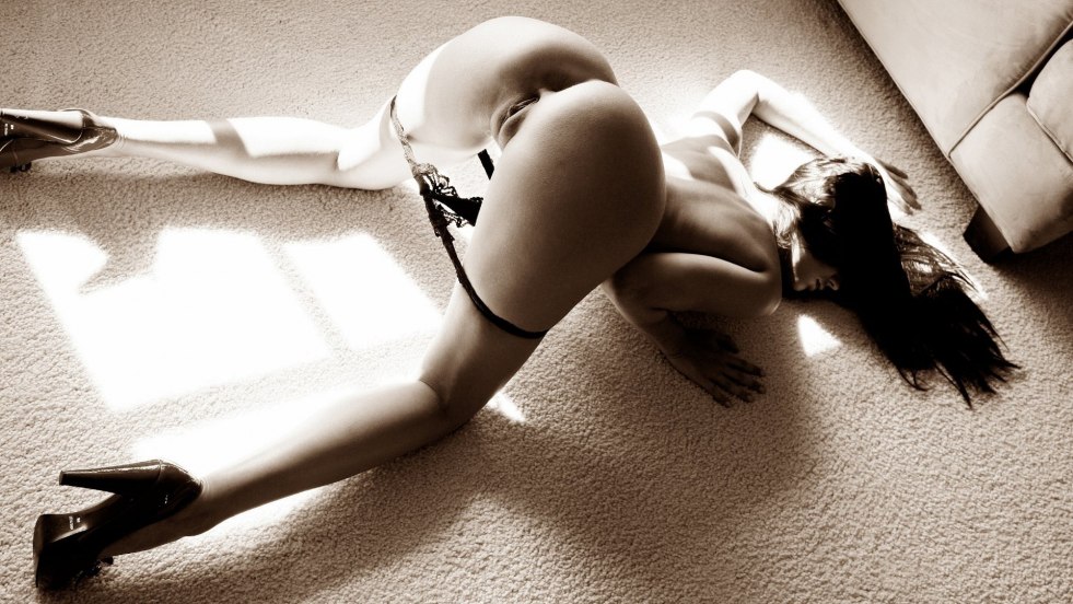 Beautiful ass on all fours