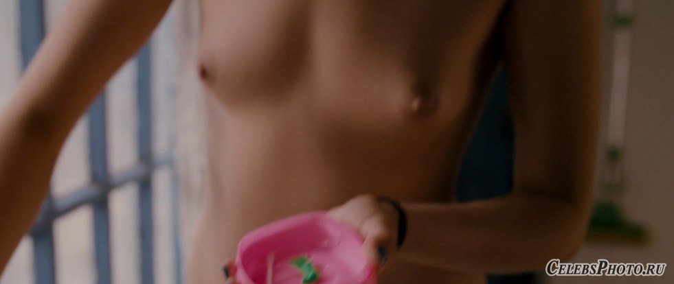 Alexandra Bortich breasts