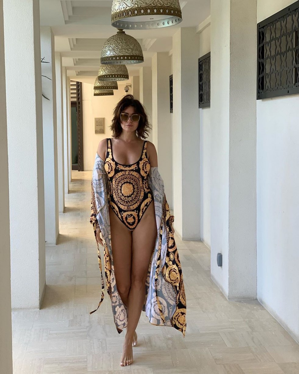 Veronica Makeev Tits