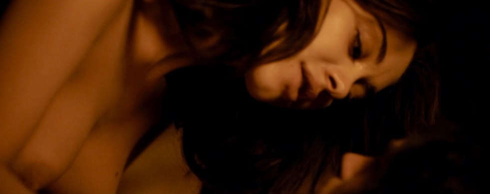 Julia Franz chest Gogol