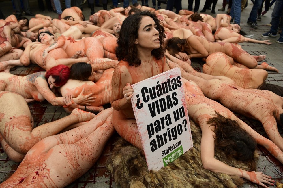 Girl undressed in protest