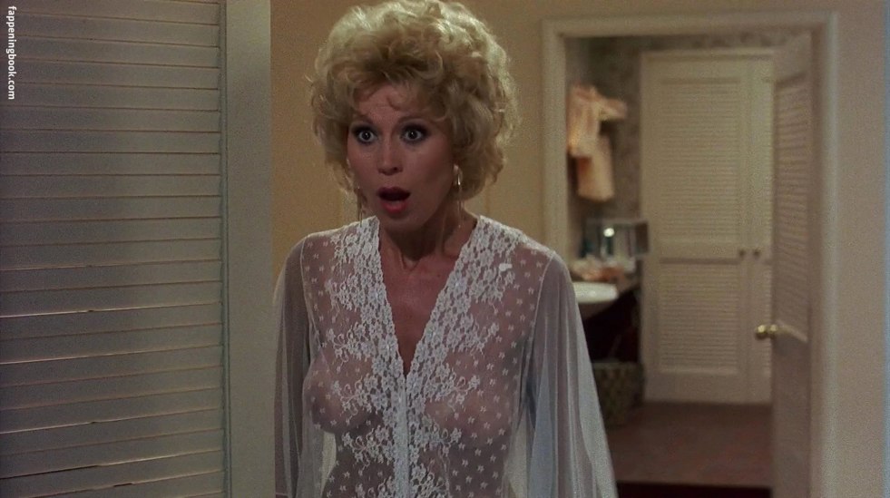 Leslie Easterbrook