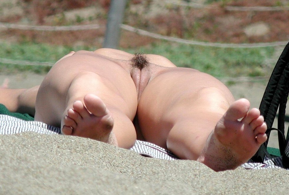 Thick women on a nudist beach