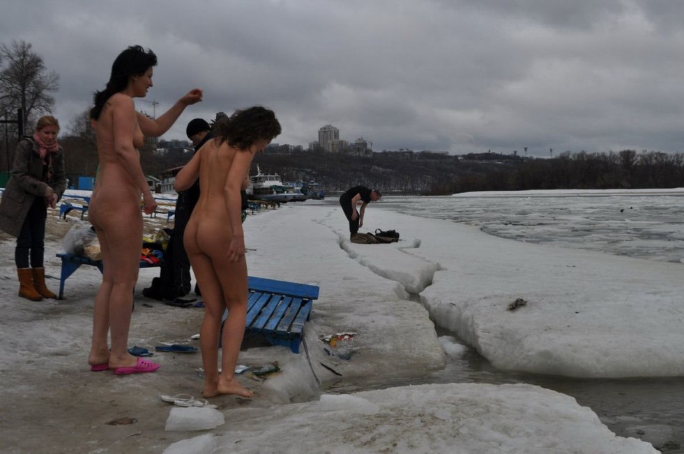 Winter swimming naked
