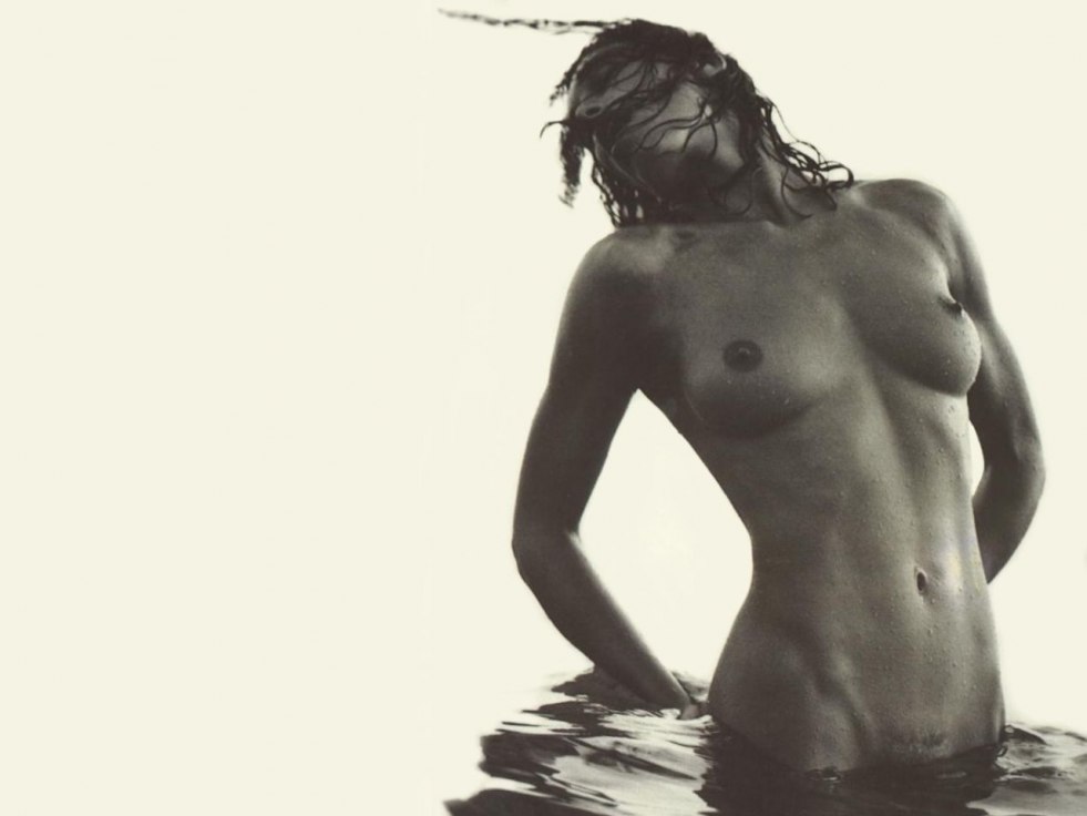 Connie Britton photo naked