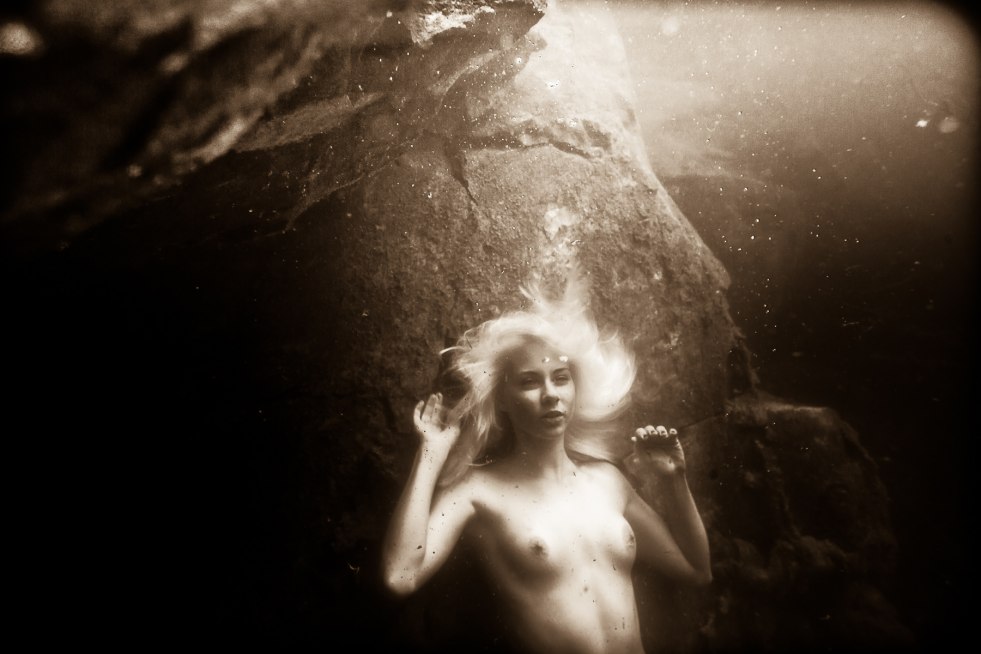 Underwater shooting NU