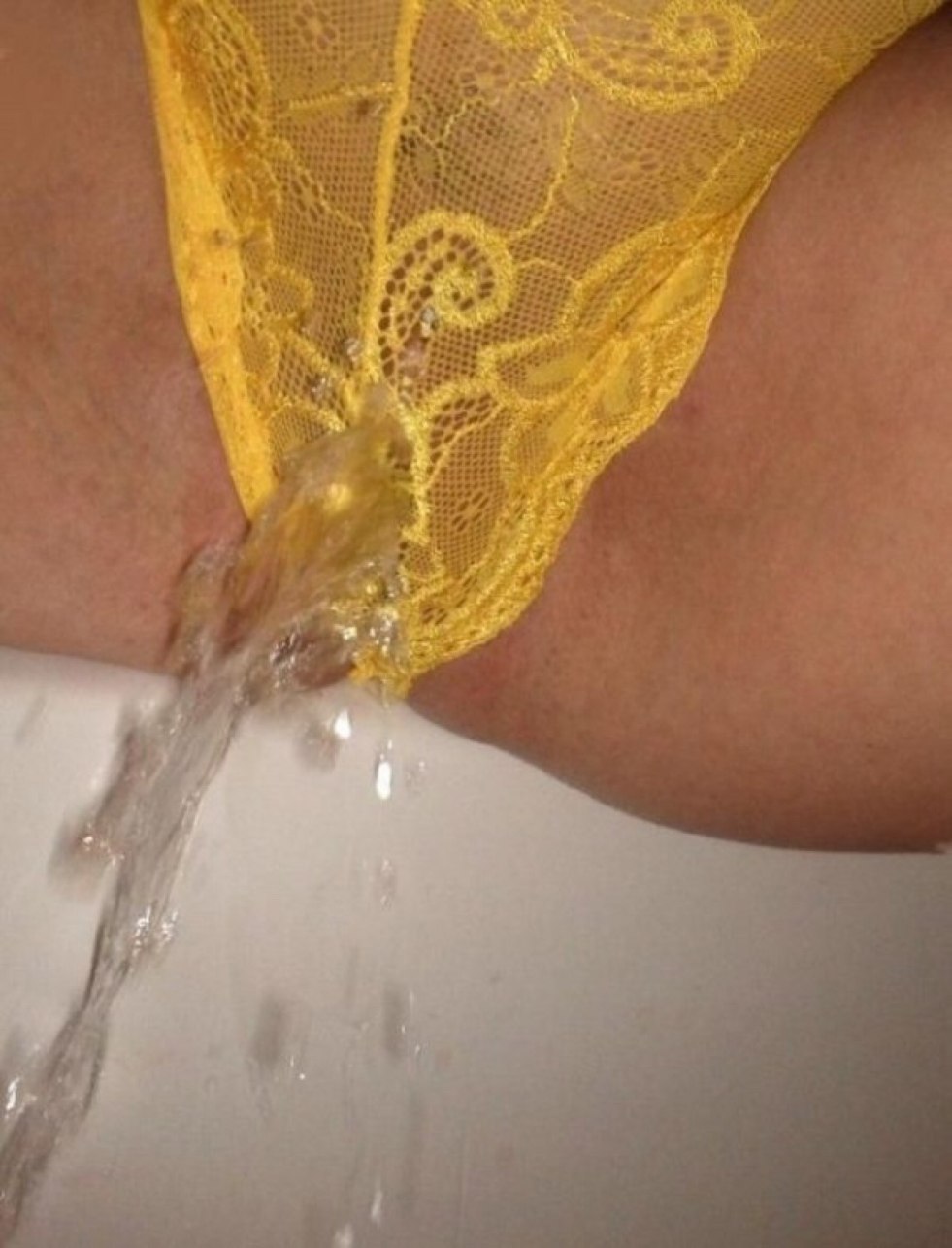 Maria Ryabushkin Squirt Pissing